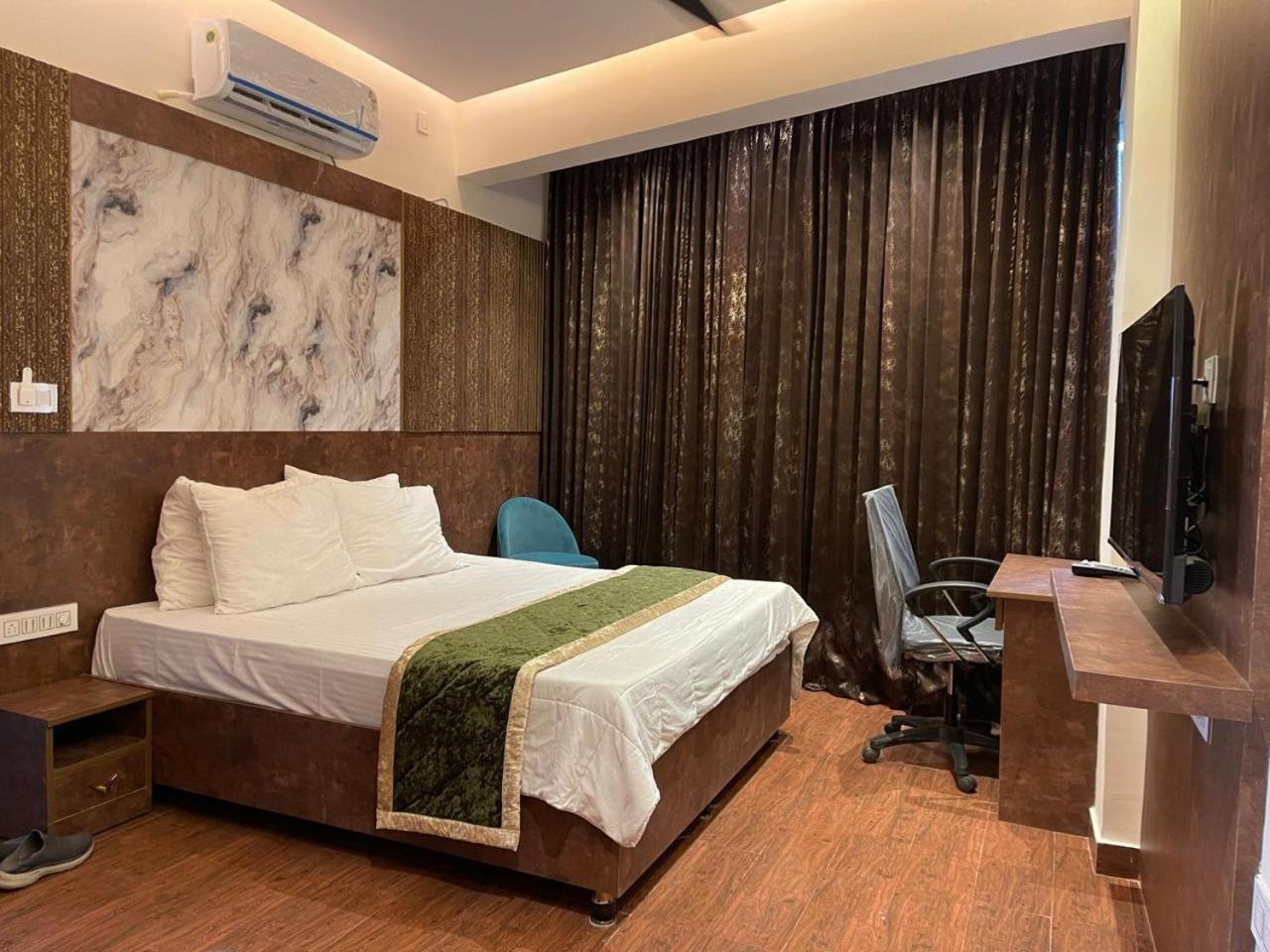 The Taaj Inn Bangalore Luaran gambar