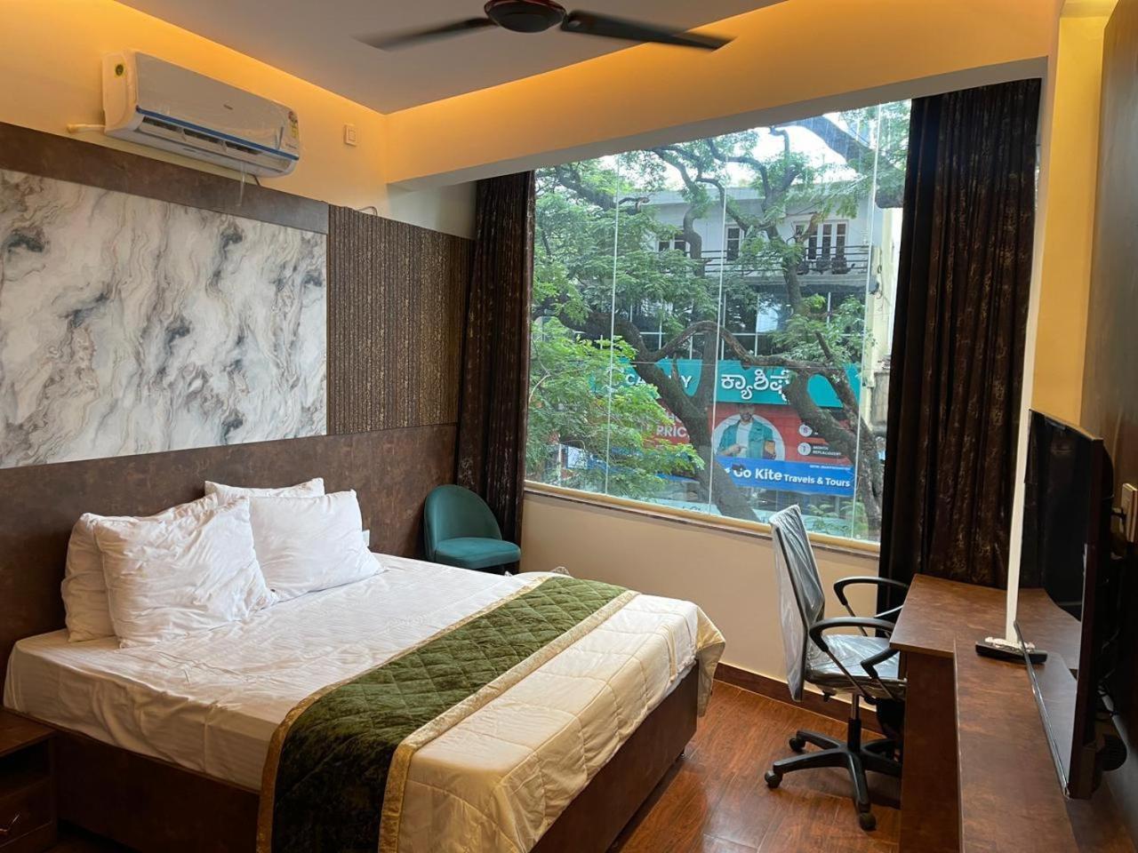The Taaj Inn Bangalore Luaran gambar