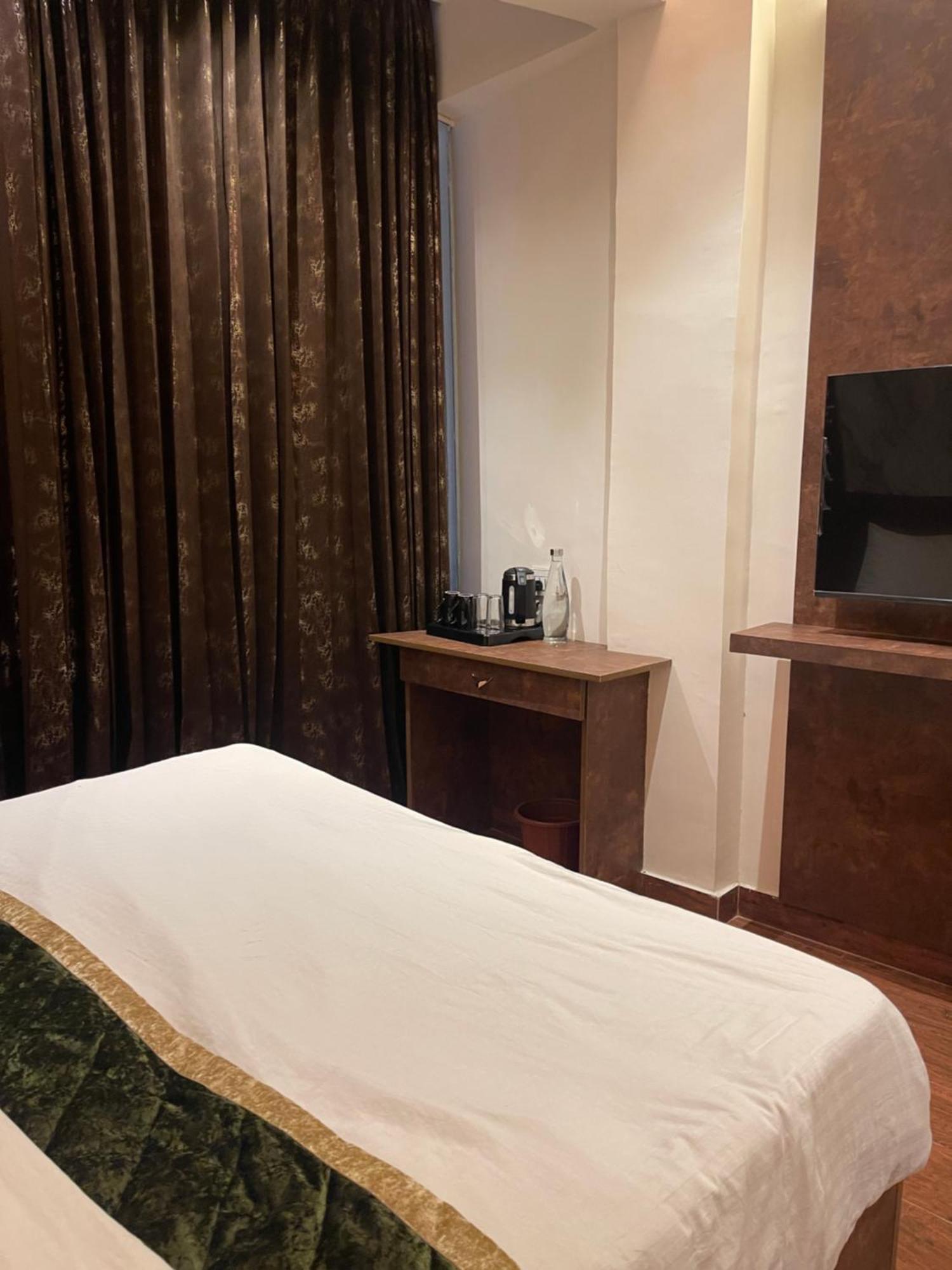 The Taaj Inn Bangalore Luaran gambar