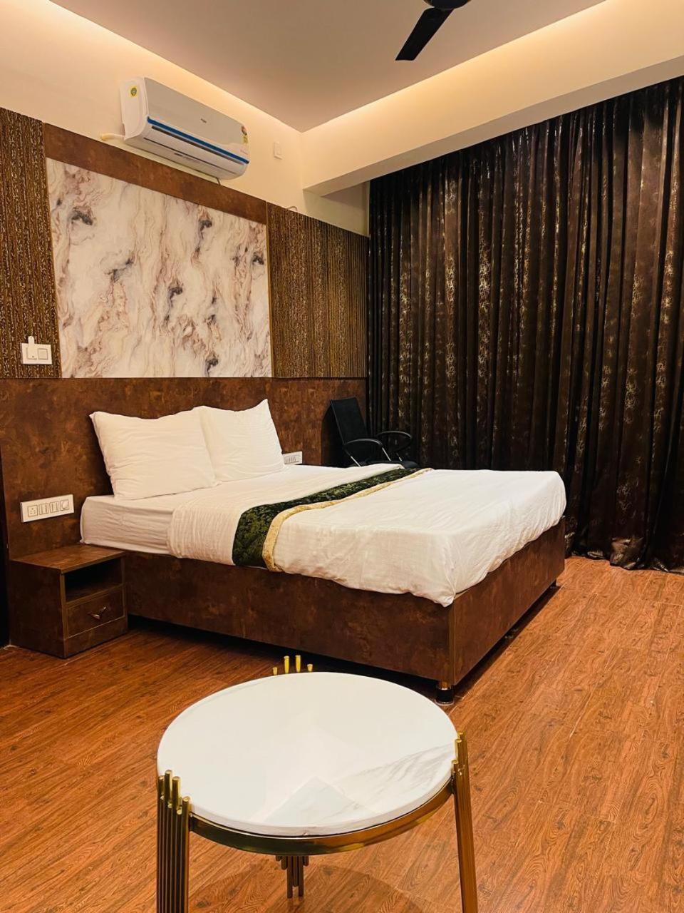 The Taaj Inn Bangalore Luaran gambar